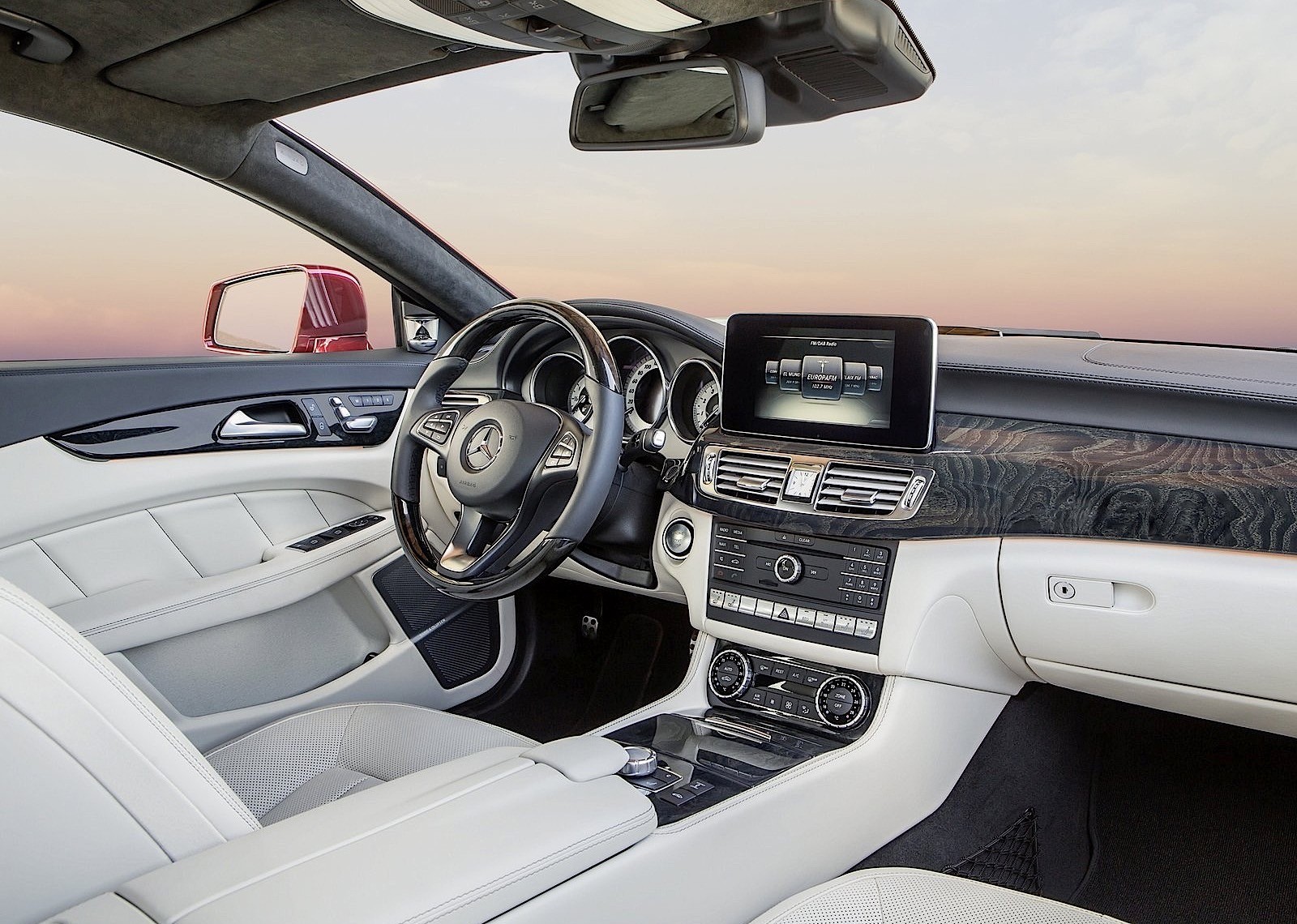 https://wcar.sets.lv/cars/Mercedes-Benz/CLS sedans/12bed653cfb5a868c92b5c689352d5a2.jpg